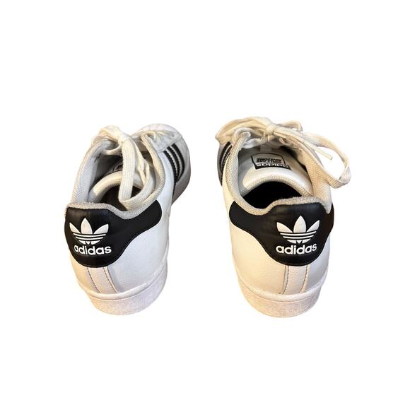 Adidas Superstar Girls Are Awesome Shoes sz 5.5 white black shoes 2020 wordmark - Picture 2 of 8